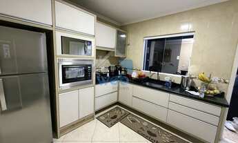 Imagem 6: Sobrado para vender no Vitória Régia, no Bairro CIC, com dois quartos, sala, cozinha, edíc