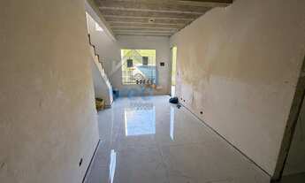 Imagem 4: Excelentes sobrados em condomínio fechado à venda no Bairro CIC, com três quartos, suite