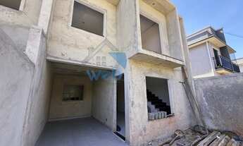 Imagem 3: Excelentes sobrados em condomínio fechado à venda no Bairro CIC, com três quartos, suite