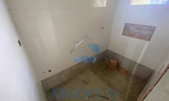 Imagem 5: Sobrados em fase inicial de construção à venda na região do Vitória Régia, com três quarto