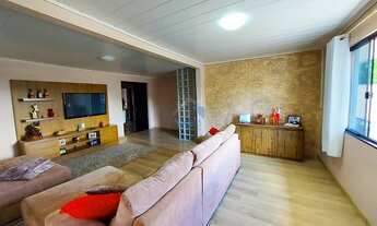 Imagem 5: Linda casa à venda no bairro do Pinheirinho, com terreno medindo 540 m², próximo a rua Nic