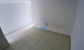 Imagem 6: Excelente casa para locação na região do Vitória Régia, estando bem localizada na principa