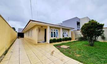 Imagem 2: Casa mobiliada com edícula e 3 quartos à venda no bairro Capão Raso, em Curitiba!