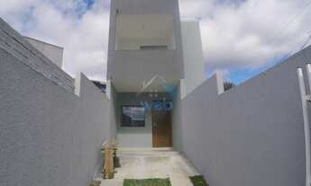 Imagem: Sobrado com dois quartos à venda no Bairro