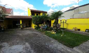 Imagem: Sobrado a venda no bairro Cajuru, com 04