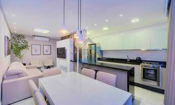 Imagem 2: Viva o sonho de viver perto do mar: Apartamento de 3 dormitórios mobiliado em Bombinhas-S