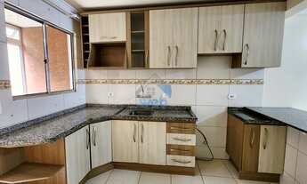 Imagem 7: Sobrado de 2 quartos com móveis planejados, a venda no Vitória Régia, no bairro CIC