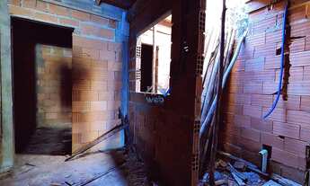 Imagem 7: Casa à venda no Campo de Santana, com 02 quartos, vaga de garagem e espaço nos fundos com