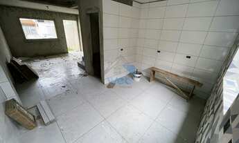 Imagem 5: Sobrado à venda na região do Vitória Régia, com 3 quartos, sala, cozinha, banheiro social