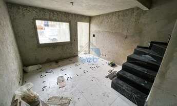 Imagem 3: Sobrado à venda na região do Vitória Régia, com 3 quartos, sala, cozinha, banheiro social