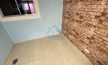 Imagem 4: Sobrado para venda na região do Vitória Régia, no Bairro CIC, com dois quartos, sala de es