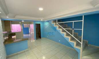 Imagem 7: Sobrado para venda na região do Vitória Régia, no Bairro CIC, com dois quartos, sala de es