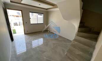 Imagem 3: Sobrado à venda na Região do Vitória Régia, no Bairro CIC, com dois quartos, sala, cozinha