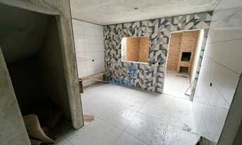 Imagem 4: Sobrado à venda na região do Vitória Régia, com 3 quartos, sala, cozinha, banheiro social