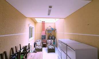 Imagem 3: Sobrado mobiliado, à venda no bairro Uberaba, com 03 quartos sendo uma suíte e 2 vagas de