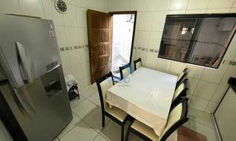 Imagem 7: Sobrado semi-mobiliado à venda na região do Vitória Régia, no Bairro CIC, em excelente loc