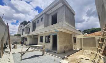 Imagem: Sobrado em condomínio fechado com terraço