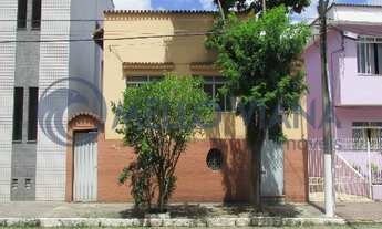 Imagem: Casa antiga de 03 quartos, local privilegiado