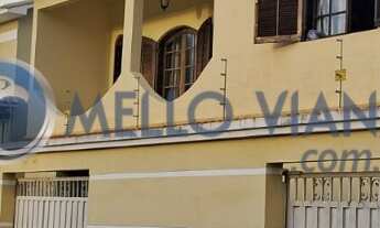 Imagem 2: Casa com 02 suites,02 dormitorios,03 garagens cobertas,01 lavabo em bairro tranguilo em Sã