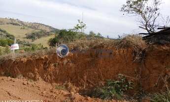 Imagem: Terreno à venda em Carmo de Minas-MG, bairro