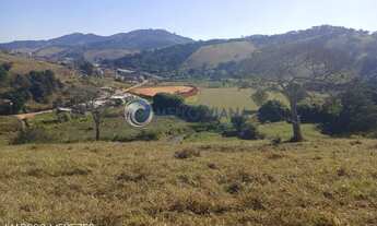 Imagem: Terrenos à partir de 20.000 m² na entrada