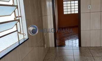 Imagem 4: Casa à venda em São Lourenço-MG com 1 quarto, 1 sala, 1 banheiro e 58,00 m² de área. Confi