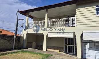 Imagem: Casa duplex com 190m², localizada no centro