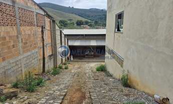 Imagem 7: Galpão as margens da rodovia