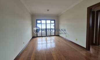 Imagem 2: Apartamento com com acabento nobre no Centro