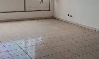 Imagem 7: Ponto Comercial de 300m² na Vila Sônia - São Paulo-SP: 5 Banheiros, 4 Vagas de Garagem!