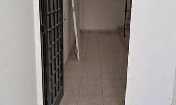 Imagem 4: Ponto Comercial de 300m² na Vila Sônia - São Paulo-SP: 5 Banheiros, 4 Vagas de Garagem!