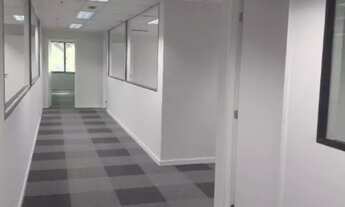 Imagem 3: Laje Comercial de Alto Padrão em Pinheiros, São Paulo-SP: 5 Salas, 13 Banheiros, 21 Vagas