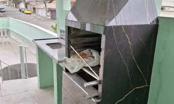 Imagem 2: Sobrado à Venda em Mauá-SP, Parque São Vicente: 3 Quartos, 3 Suítes, 4 Banheiros, 2 Vagas