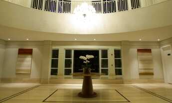 Imagem 4: Luxuoso apartamento de 3 quartos e 3 suítes, 5 banheiros, 4 vagas na Aclimação, SP. Condom