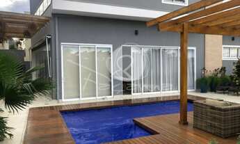 Imagem: Casa em condomínio à venda em Campinas-SP