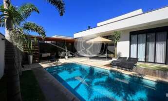 Imagem: Luxuosa casa à venda em Valinhos-SP, bairro