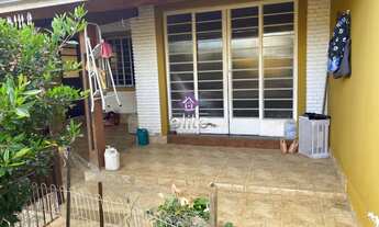 Imagem 2: Casa totalmente térrea a venda no Jardim do Lago em Atibaia com ótima localização