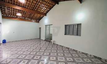 Imagem: Casa à venda, com 3 quartos, no Bairro