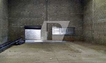 Imagem 2: Barracão Comercial para Locação em Piracicaba-SP, Bairro Jaraguá, 290m² e 3 Banheiros!