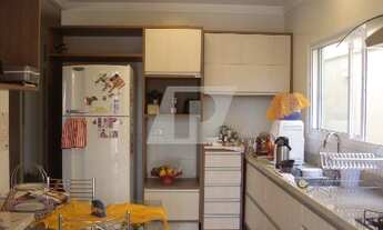 Imagem 6: Casa de Luxo no Condomínio Terras de Piracicaba com 5 Quartos e 3 Suítes - 320m² - Piracic