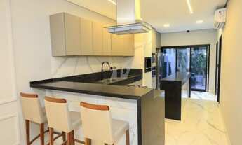 Imagem 4: Imóvel à Venda em Condomínio Exclusivo: Casa com 3 Quartos, 1 Suíte, 1 Sala e 4 Vagas de G