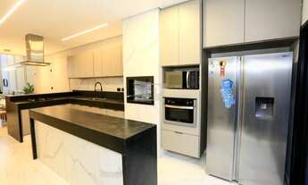 Imagem 6: Imóvel à Venda em Condomínio Exclusivo: Casa com 3 Quartos, 1 Suíte, 1 Sala e 4 Vagas de G