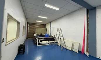 Imagem 7: Casa Comercial para Locação em Piracicaba-SP, 1.200m², 3 Banheiros, 5 Vagas de Garagem!