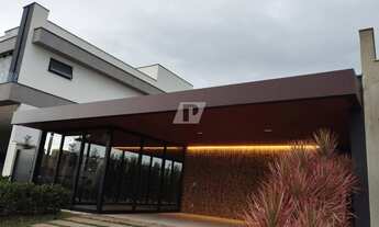 Imagem: Casa térrea em condomínio à venda em