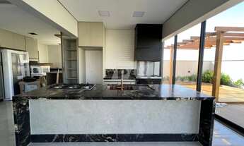 Imagem: Casa de alto padrão em condomínio à venda