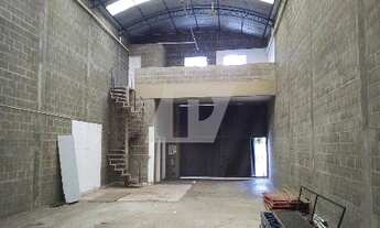 Imagem 3: Barracão Comercial para Locação em Piracicaba-SP, Bairro Jaraguá, 290m² e 3 Banheiros!