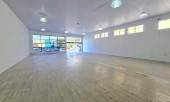 Imagem: BARRACÃO PARA VENDA OU LOCAÇÃO NA AVENIDA