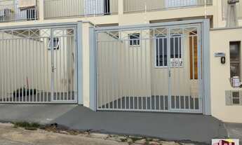 Imagem 2: SOBRADO, 2 DORMITÓRIOS, GARAGEM, CHURRASQUEIRA, PRÓXIMO AO CENTRO