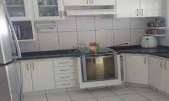 Imagem 7: CASA RESIDENCIAL em JACAREÍ - SP, Jd. Coleginho