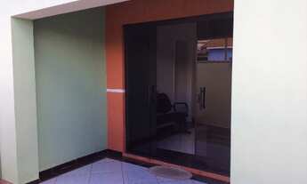 Imagem: 3 dormitórios, 1 banheiros, 2 vagas na